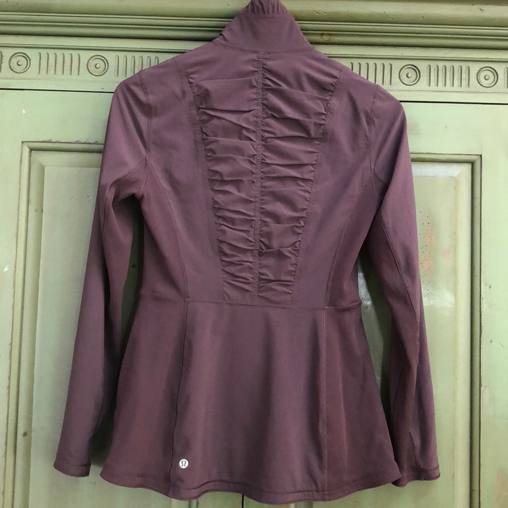 Lululemon Lightweight Jacket sz 6